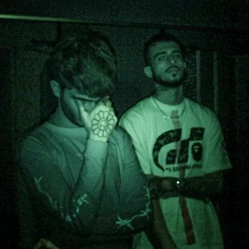 AROOM